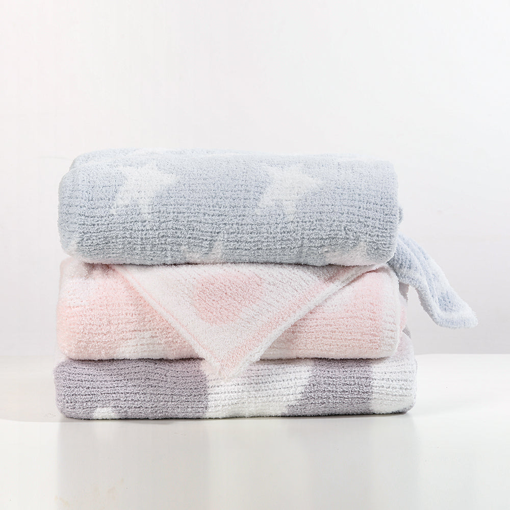 baby blankets as organic newborn gifts